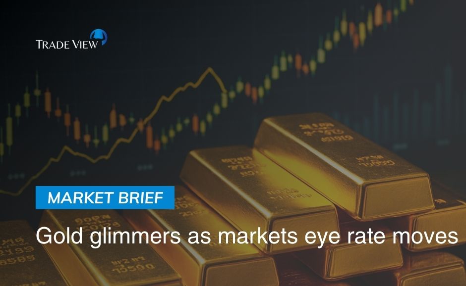 Read more about the article Gold stands firm amid soft USD and Fed-cut speculation